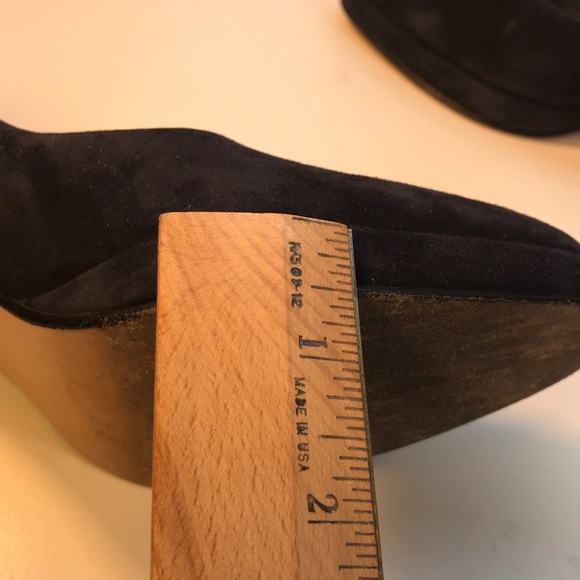 Ellen Tracy Blue Suede Platform Heels Size 7.5 - Picture 8 of 8